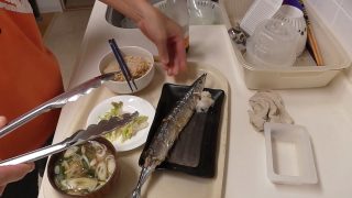 秋刀魚定食と根菜の煮物で秋を満喫