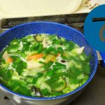 動画「雑用していたら手羽先の野菜スープができた」